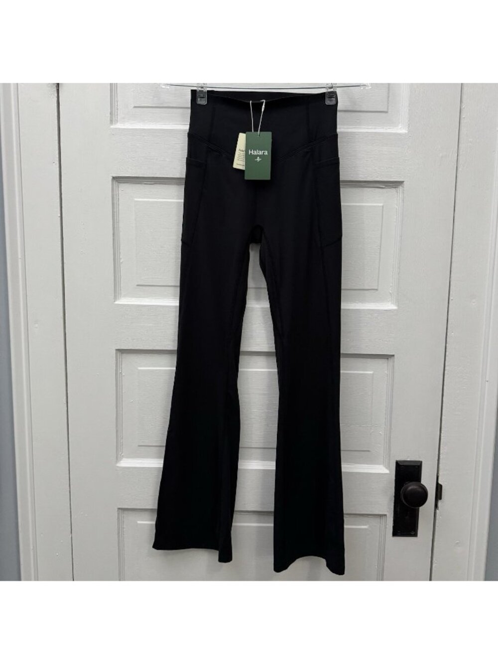 NWT Halara UltraSculpt Flare Leggings XS Petite Black High Rise Pockets - Picture 1 of 14